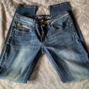 C . EST TOI JEANS SIZE 3